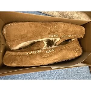 Brand New Ugg Slippers, Women’s Size 10, Original Box And Packaging
